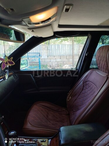 Mercedes E 240 1998, 436,241 km - 2.4 l - Sabirabad