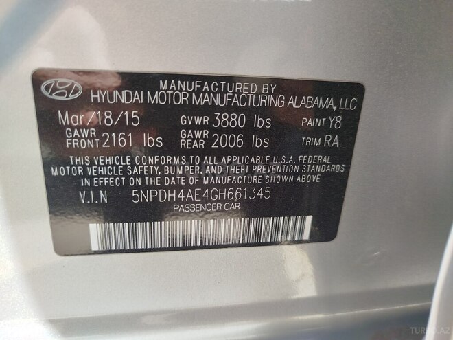 Hyundai Elantra 2015, 146,450 km - 1.8 l - Salyan