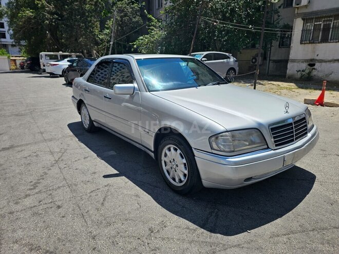 Mercedes C 220 1997, 300,000 km - 2.2 л - Bakı
