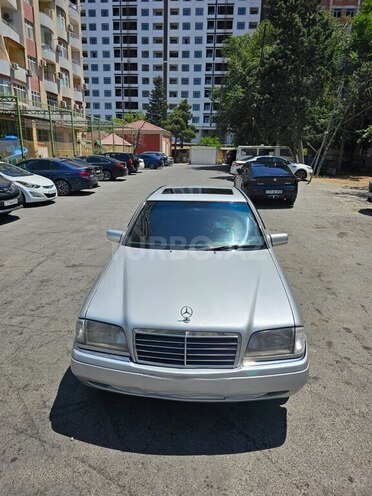 Mercedes C 220 1997, 300,000 km - 2.2 л - Bakı