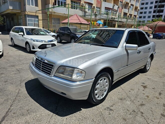 Mercedes C 220 1997, 300,000 km - 2.2 л - Bakı