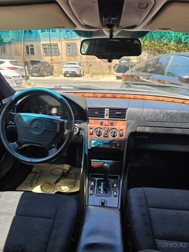Mercedes C 220 1997, 300,000 km - 2.2 л - Bakı