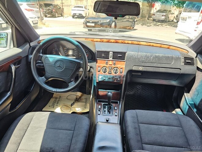 Mercedes C 220 1997, 300,000 km - 2.2 л - Bakı
