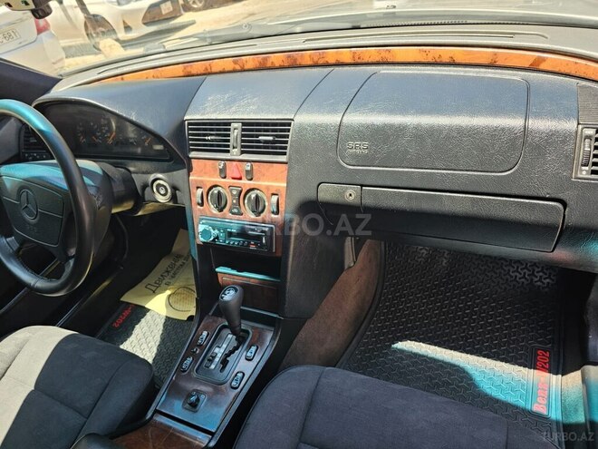 Mercedes C 220 1997, 300,000 km - 2.2 л - Bakı