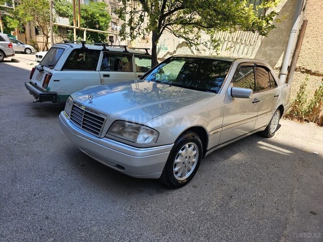 Mercedes C 220 1997, 300,000 km - 2.2 л - Bakı