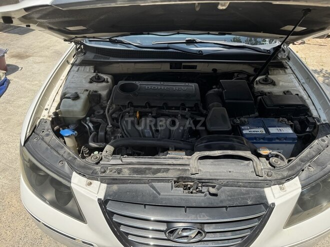 Hyundai Sonata-5