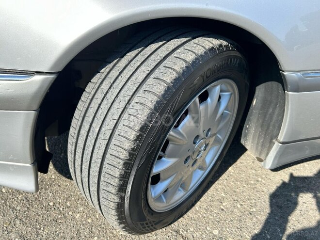 Mercedes C 240 1998, 298,000 km - 2.6 l - Ağcabədi