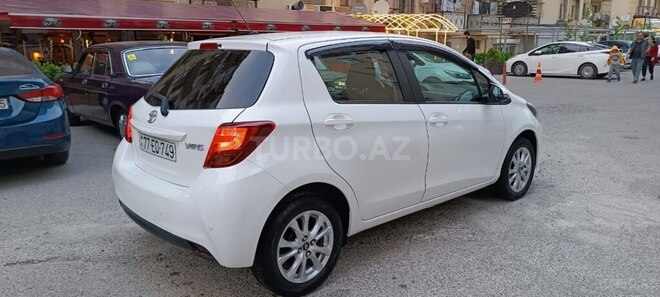 Toyota Yaris 2017, 110,700 km - 1.3 л - Bakı