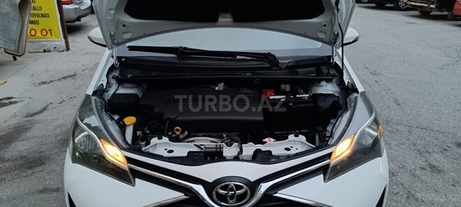 Toyota Yaris 2017, 110,700 km - 1.3 л - Bakı