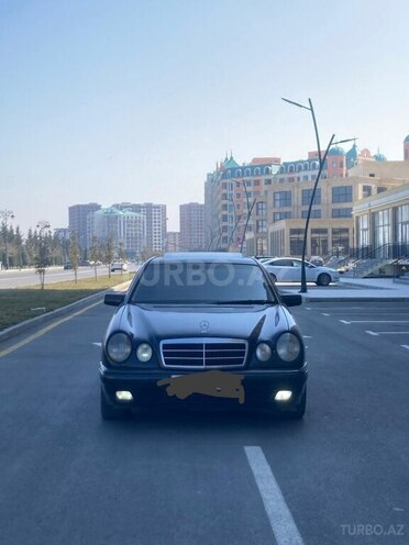 Mercedes E 220 d 1999, 444,000 km - 2.2 л - Sumqayıt