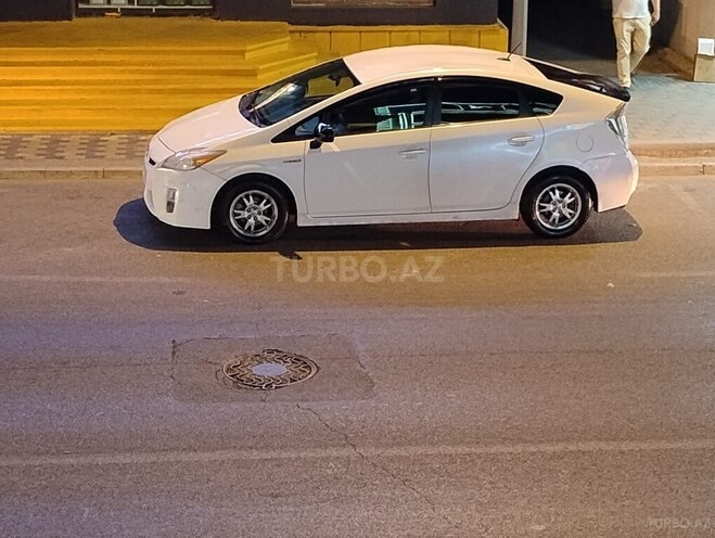 Toyota Prius 2010, 290,000 km - 1.8 л - Bakı