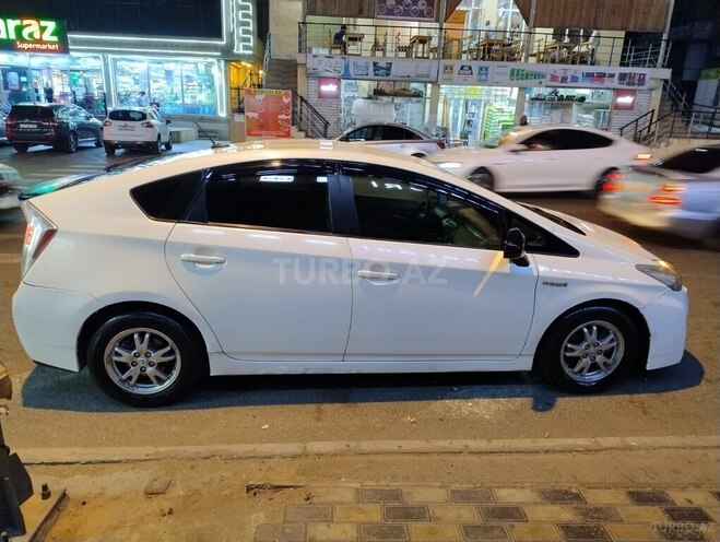 Toyota Prius 2010, 290,000 km - 1.8 л - Bakı