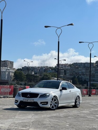 Mercedes C 250-12