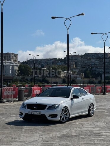 Mercedes C 250-1