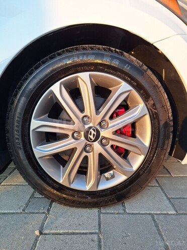 Hyundai Elantra 2015, 85,000 km - 1.8 л - Bakı