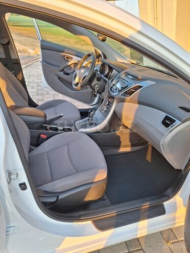Hyundai Elantra 2015, 85,000 km - 1.8 л - Bakı