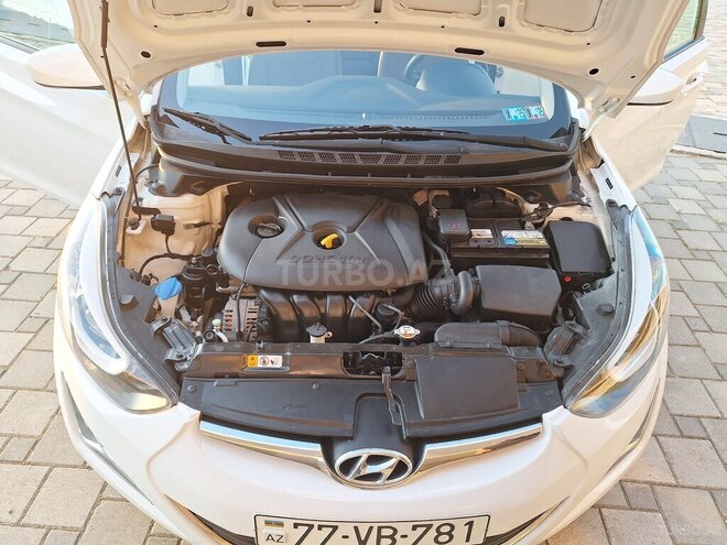 Hyundai Elantra 2015, 85,000 km - 1.8 л - Bakı