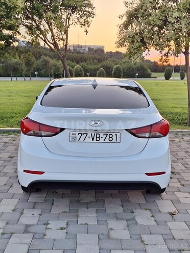 Hyundai Elantra 2015, 85,000 km - 1.8 л - Bakı