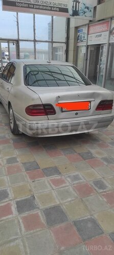 Mercedes E 270 2001, 640,000 km - 2.7 l - Sumqayıt