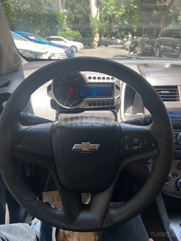 Chevrolet Aveo-9
