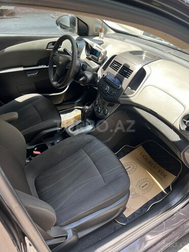 Chevrolet Aveo-6
