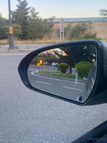 Hyundai Elantra-4