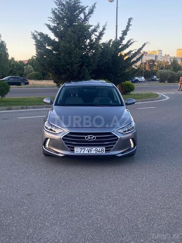 Hyundai Elantra-2