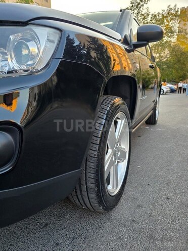 Jeep Compass-16