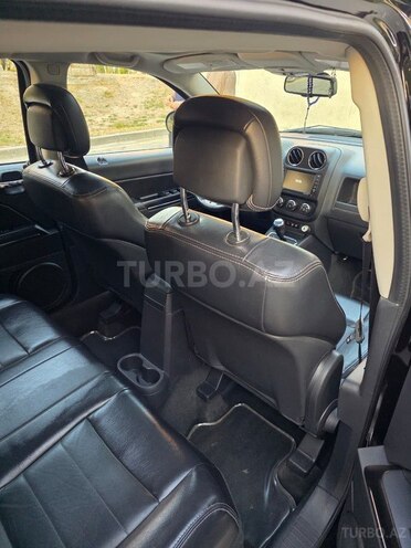 Jeep Compass-14