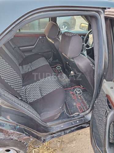 Mercedes C 220 1995, 166,040 km - 2.2 л - Bakı