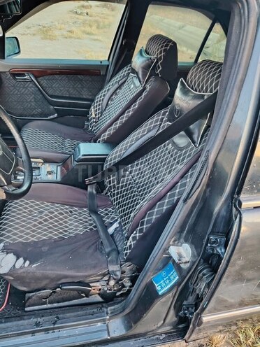 Mercedes C 220 1995, 166,040 km - 2.2 л - Bakı