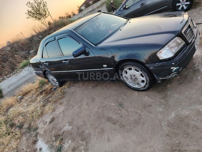 Mercedes C 220 1995, 166,040 km - 2.2 л - Bakı