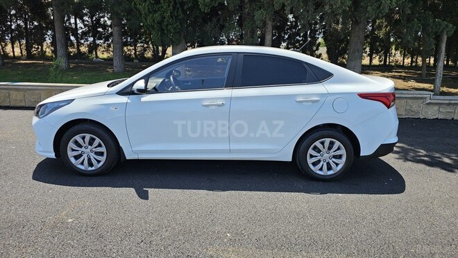 Hyundai Accent 2021, 90,000 km - 1.6 л - Gəncə