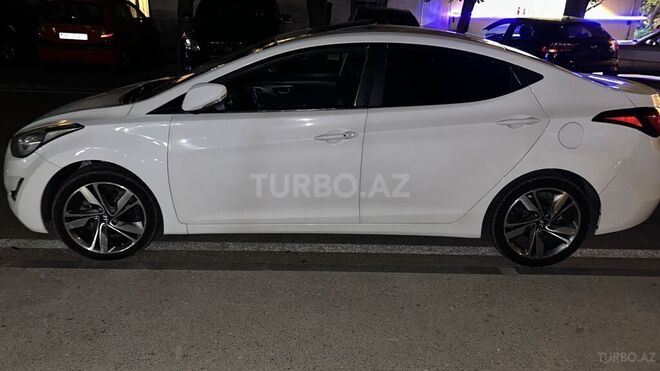 Hyundai Elantra 2015, 600,000 km - 1.8 l - Bakı