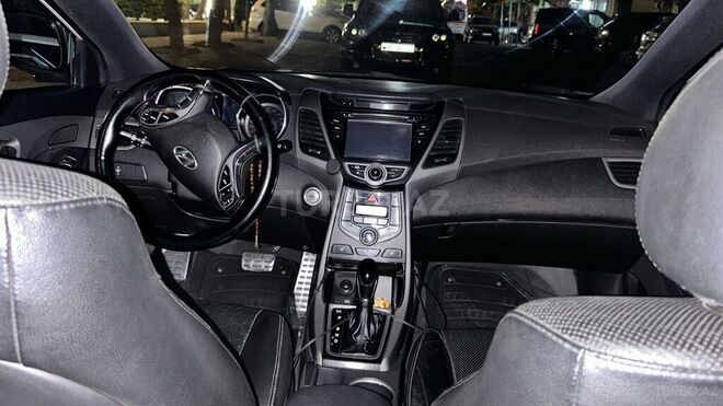 Hyundai Elantra 2015, 600,000 km - 1.8 l - Bakı