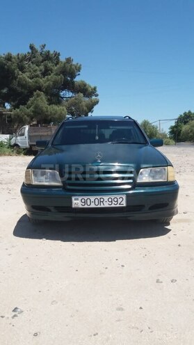 Mercedes C 220 d 1997, 111,000 km - 2.2 l - Salyan