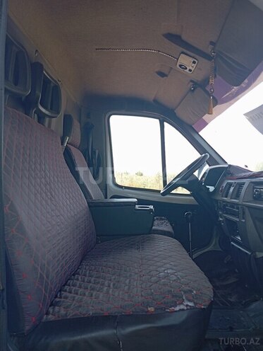 GAZ 12 ЗИМ 2002, 180,000 km - 2.4 l - Sabirabad