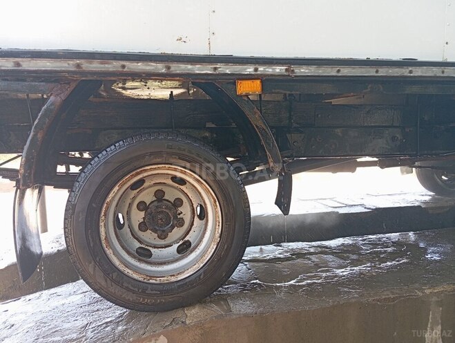 GAZ 12 ЗИМ 2002, 180,000 km - 2.4 l - Sabirabad