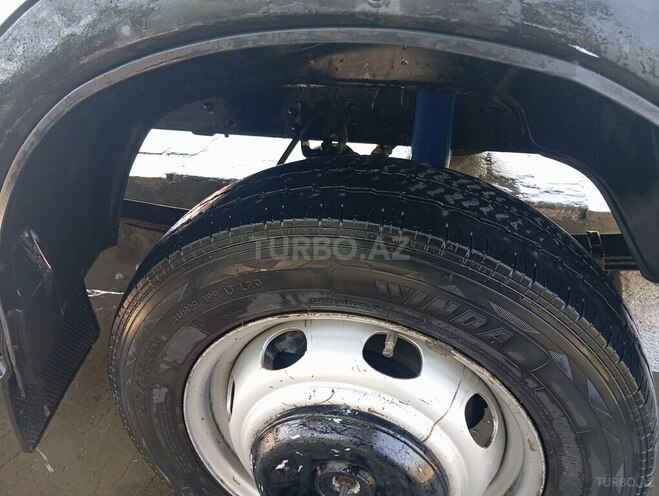 GAZ 12 ЗИМ 2002, 180,000 km - 2.4 l - Sabirabad