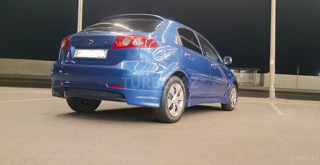 Chevrolet Lacetti-16