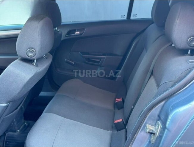 Opel Astra 2006, 402,360 km - 1.3 l - İsmayıllı