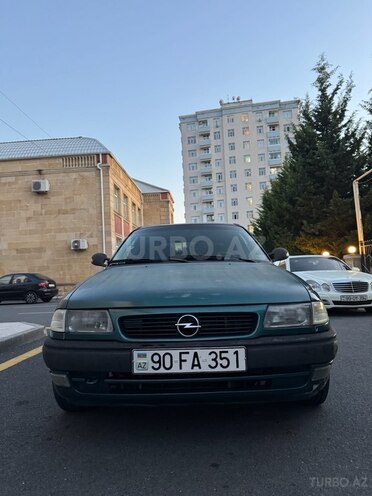 Opel Astra 1996, 561,000 km - 1.7 l - Balakən