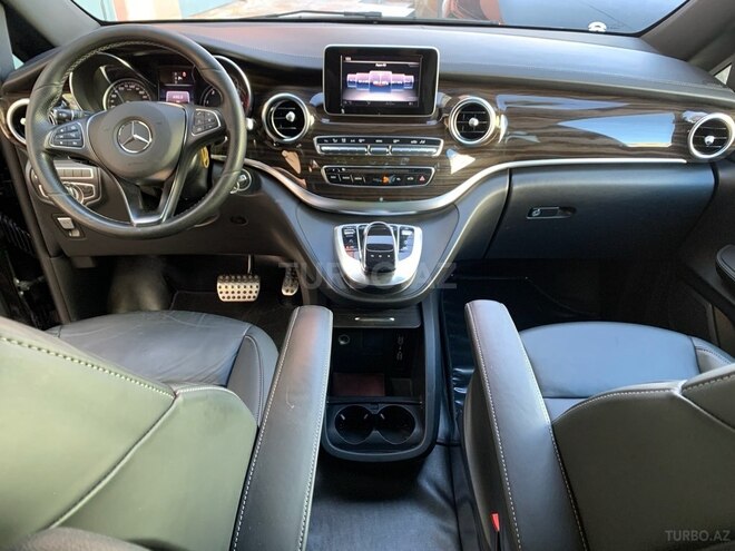 Mercedes V 220 2018, 170,000 km - 2.2 l - Bakı