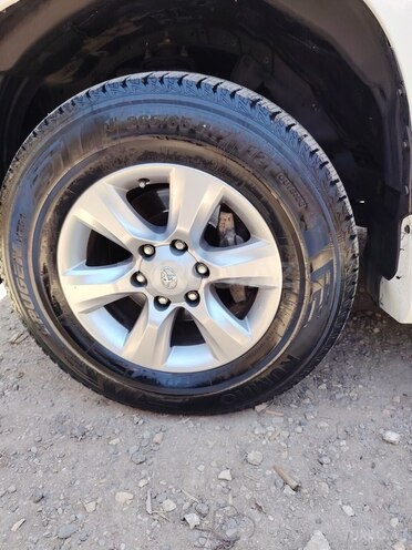 Toyota Land Cruiser Prado 2013, 205,000 km - 2.7 л - Bakı