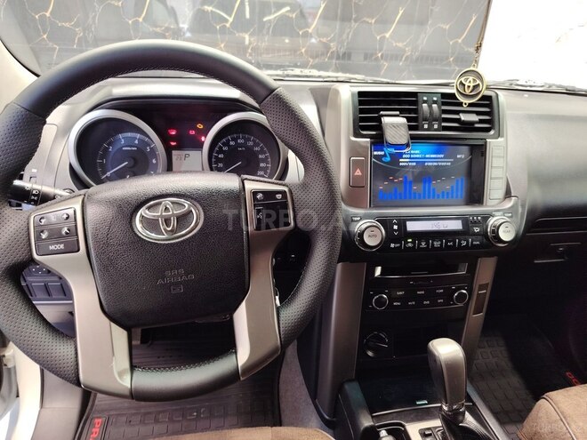Toyota Land Cruiser Prado 2013, 205,000 km - 2.7 л - Bakı