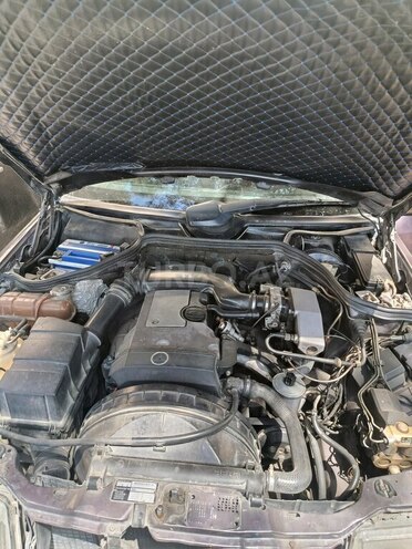 Mercedes E 200 1992, 258,956 km - 2.0 l - Bakı