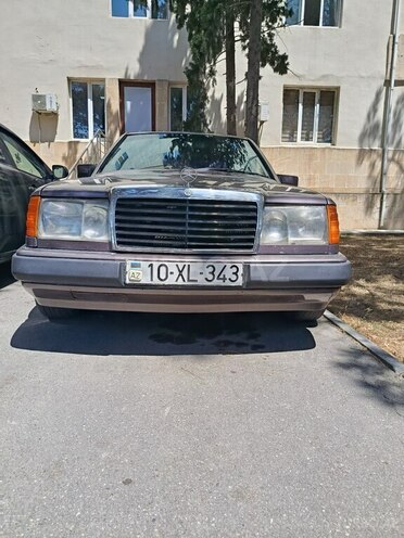 Mercedes E 200 1992, 258,956 km - 2.0 l - Bakı