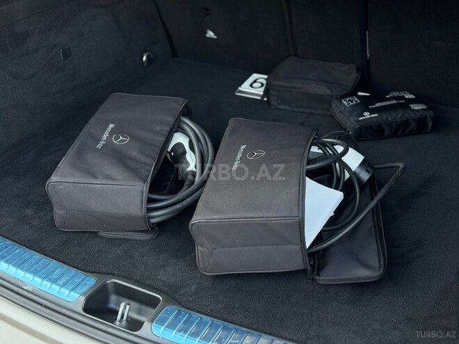 Mercedes  2021, 48,000 km - 2.0 l - Bakı
