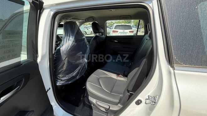 Toyota Highlander-13
