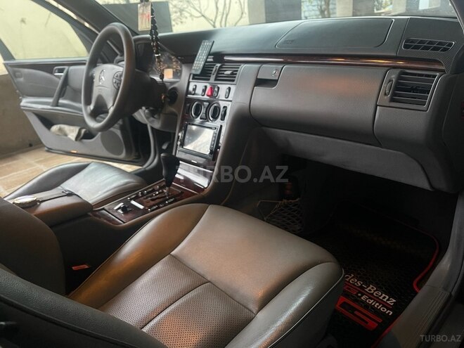 Mercedes E 220 d 2001, 442,000 km - 2.2 l - Neftçala